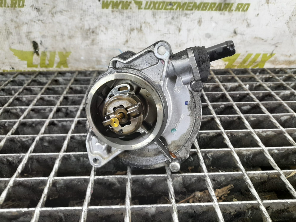 Pompa vacuum 059145100j 4.2 tdi CDSB Audi A8 D4/4H [2010 - 2014] 4.2 tdi CDSB