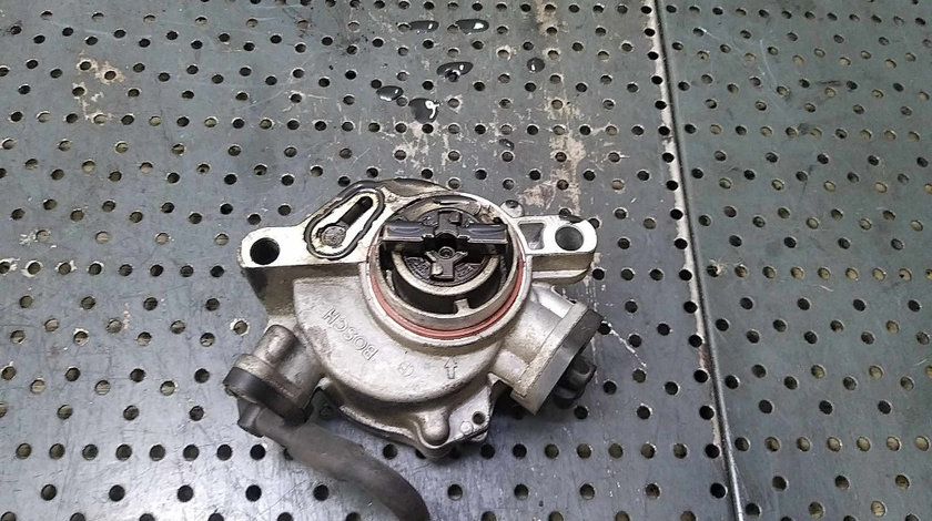 Pompa vacuum 1.6 d volvo v40 9684786780