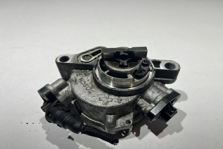 Pompa vacuum 1.6 HDI 9804021880 Citroen C4 Cactus [2014 - 2018]