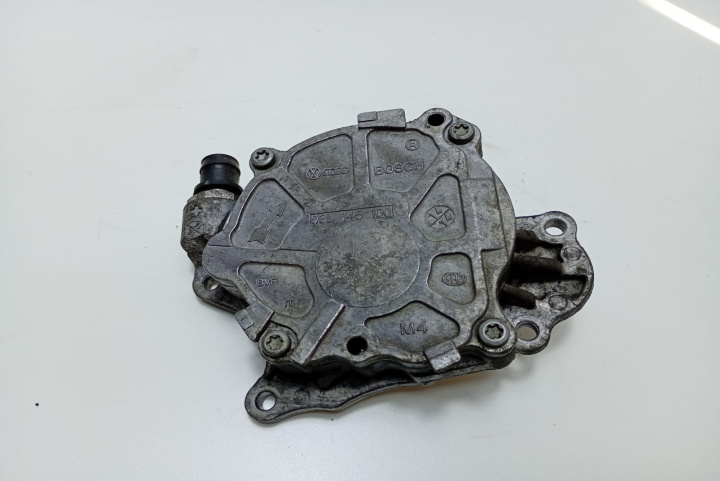 Pompa vacuum 1.6 tdi 03L145100 Skoda Rapid [2012 - 2017]