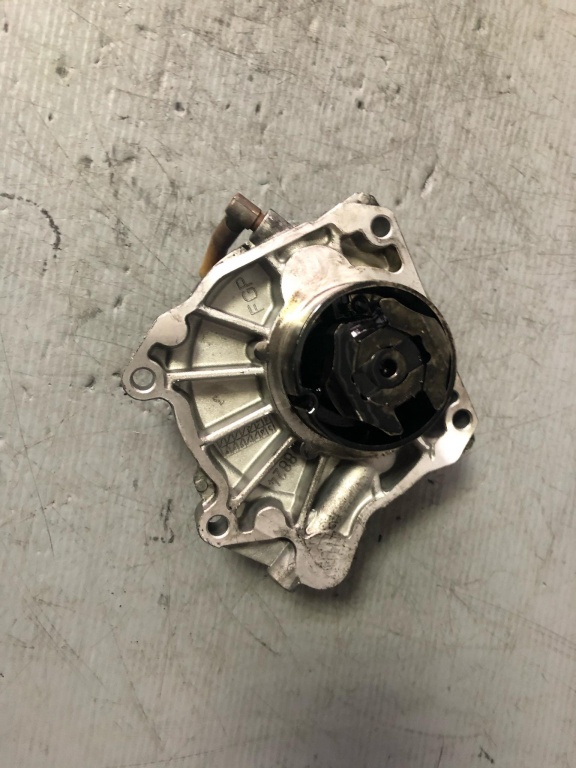Pompa vacuum 1.9 jtdm 939a2000 alfa romeo 159 fiat croma