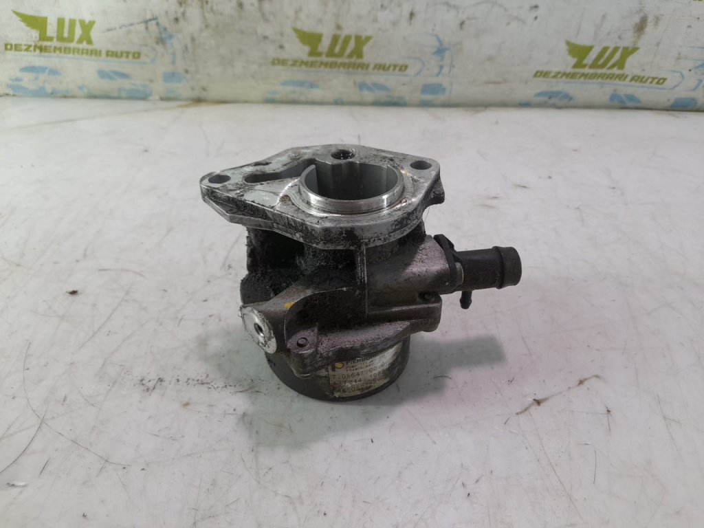 Pompa vacuum 146505272R 1.5 dci K9K608 Renault Clio 4 [2012 - 2020] 1.5 dci K9K608