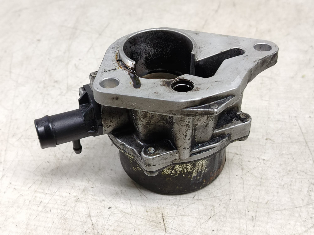 Pompa vacuum 146505272r 1.5 dci K9K612 Dacia Logan 2 [2013 - 2016]