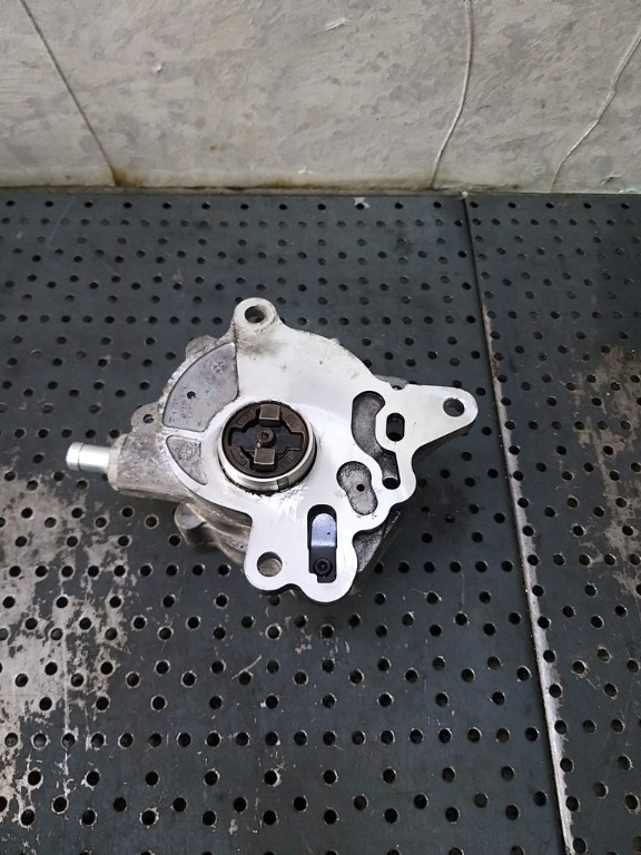 Pompa vacuum 2.0 tdi audi a6 c6 4f 03g145209c