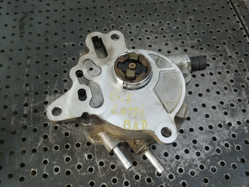 Pompa vacuum 2.0 tdi bkd bmr bre blb vw golf 5 passat b6 audi a4 b7 a6 c6 03g145209c