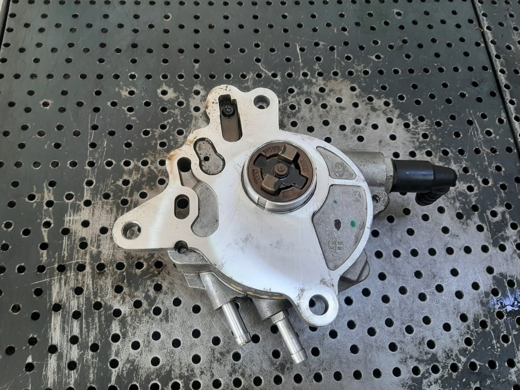Pompa vacuum 2.0 tdi bmr bre blb vw passat b6 audi a4 b7 a6 c6 03g145209c