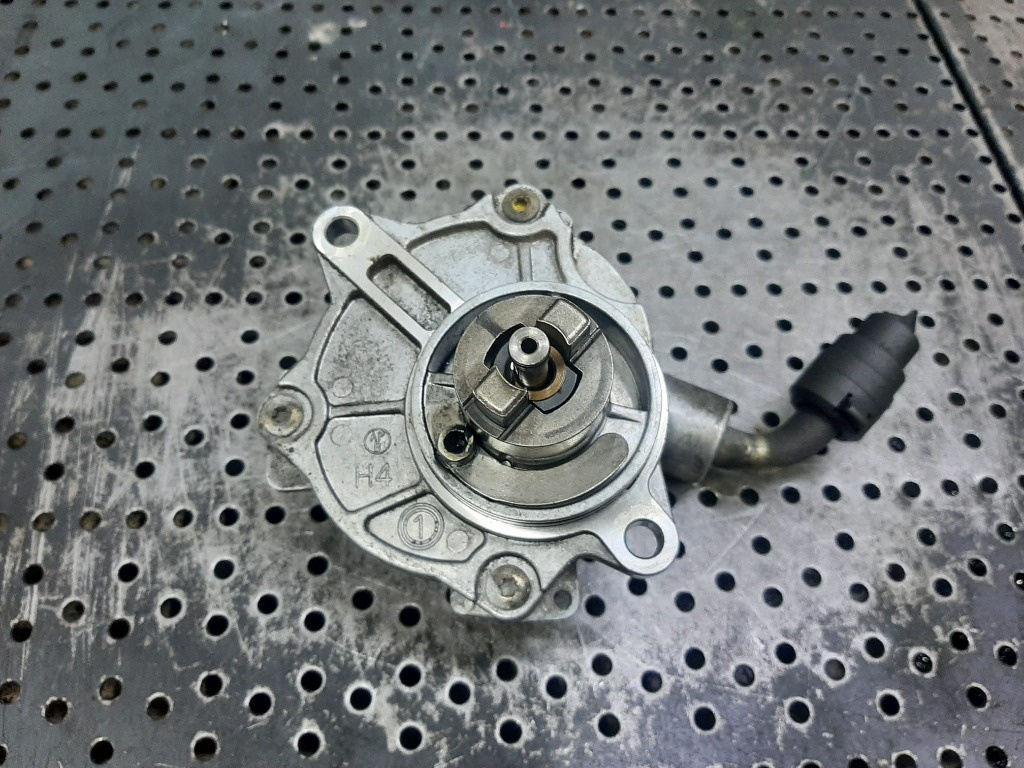 Pompa vacuum 2.2 cdi mercedes c-class w2