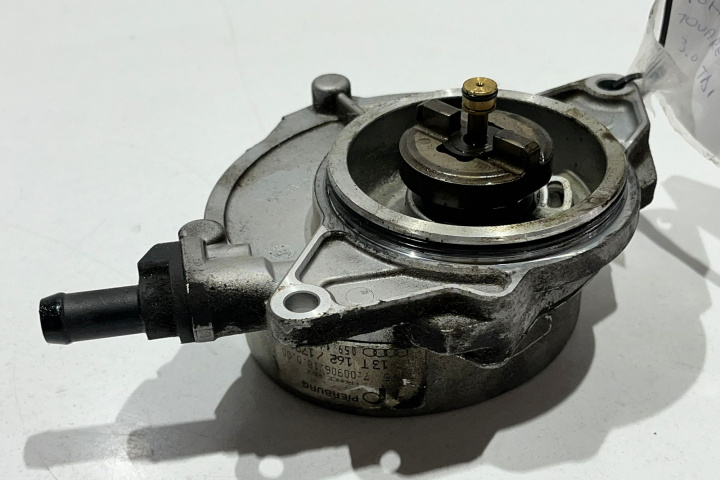 Pompa vacuum 3.0 2.7 TDI 059145100J Volkswagen VW Touareg generatia 2 7P [2010 - 2014]