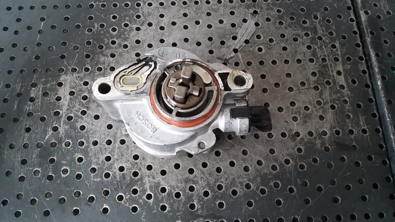 Pompa vacuum 3.0 d m16164d maseati levante