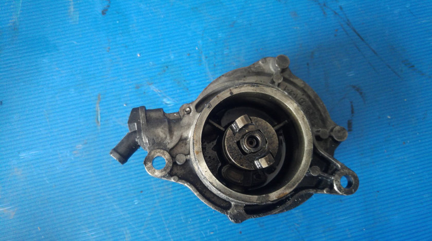 Pompa vacuum 3.0 d m57d30 bmw serie 3 e46 serie 5 e60 serie 7 e65 e66 e67 x3 e83 x5 e53