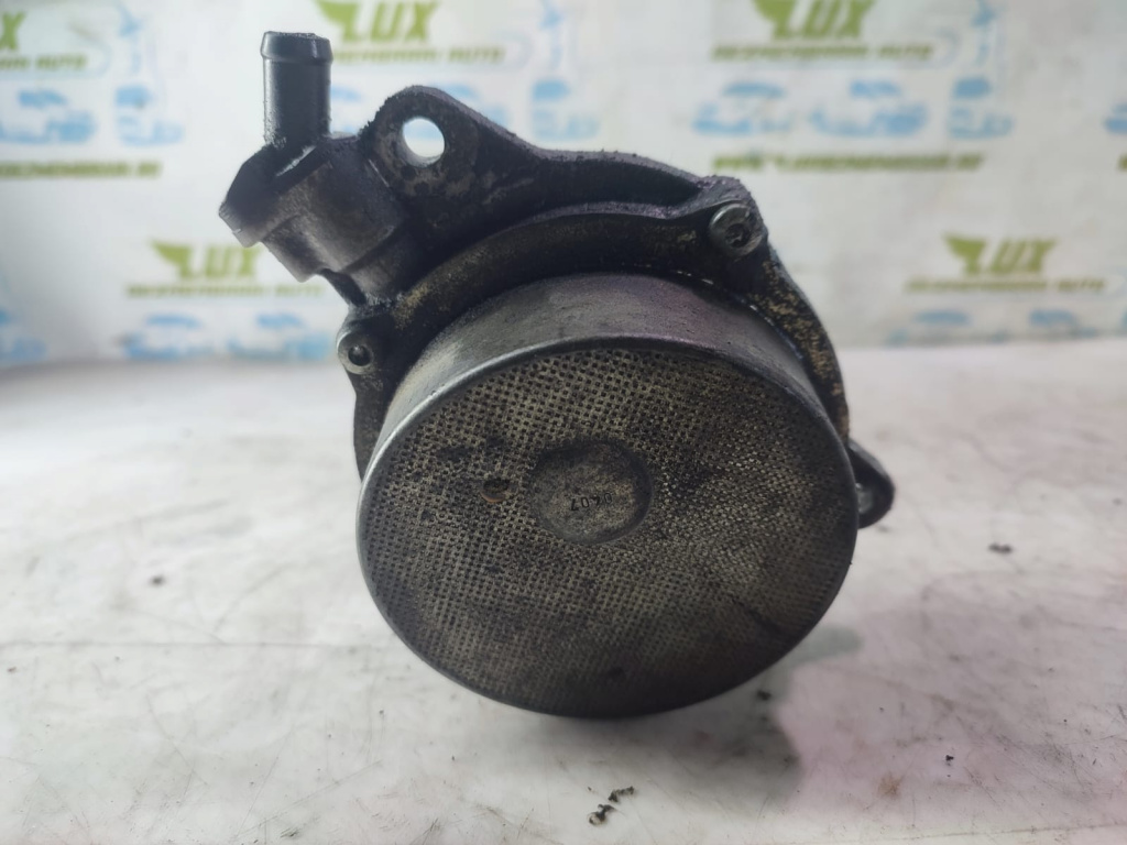 Pompa vacuum 3.0 m57 D306D3 BMW Seria 5 E60/E61 [facelift] [2007 - 2010] 3.0 m57 D306D3