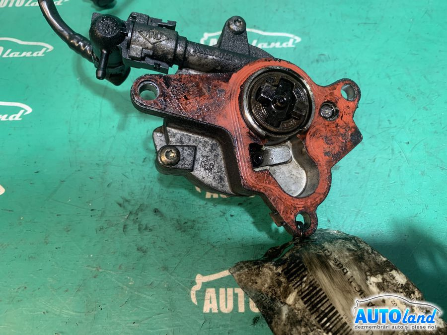 Pompa Vacuum 8200934654 2.0 DCI Renault TRAFIC II bus JL 2001