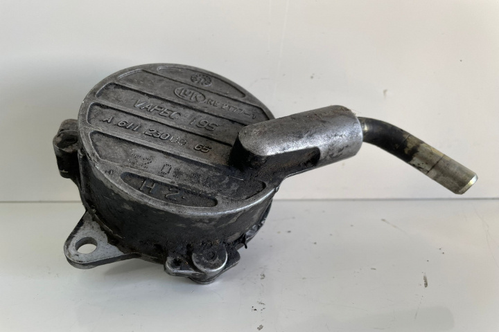 Pompa Vacuum A6112300065 Mercedes-Benz C-Class