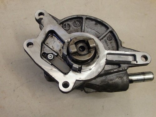 Pompa vacuum A6422300165 Mercedes CLS 3.0 cdi