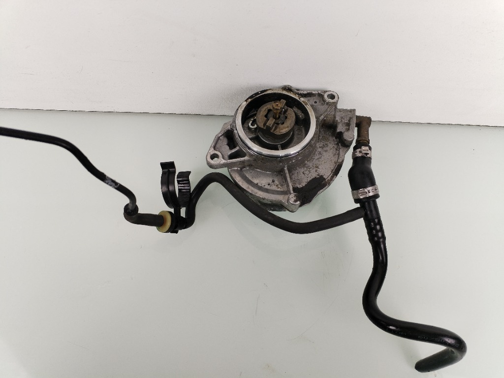Pompa vacuum Audi A4 B8 3.0TDI CCWA