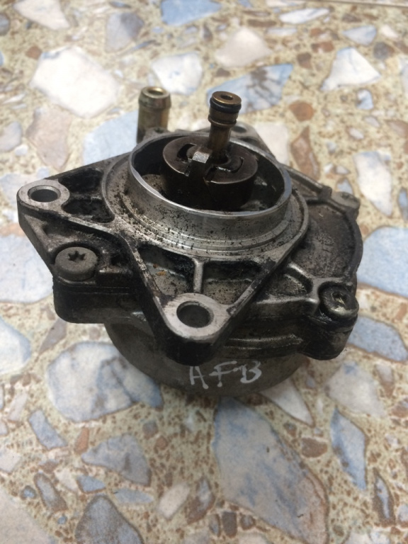 Pompa vacuum Audi A6 4B/C5 [1997 - 2001] wagon 5-usi 2.5 TDI tiptronic (150 hp) Quattro 2.5 TDI - AFB