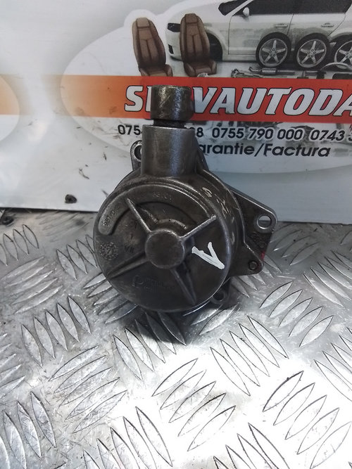 Pompa vacuum Audi A6 C5 2.5 Motorina 2002, 72218501