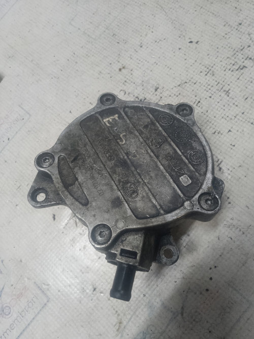 Pompa vacuum Audi A6 C6 2010, 06D145100E