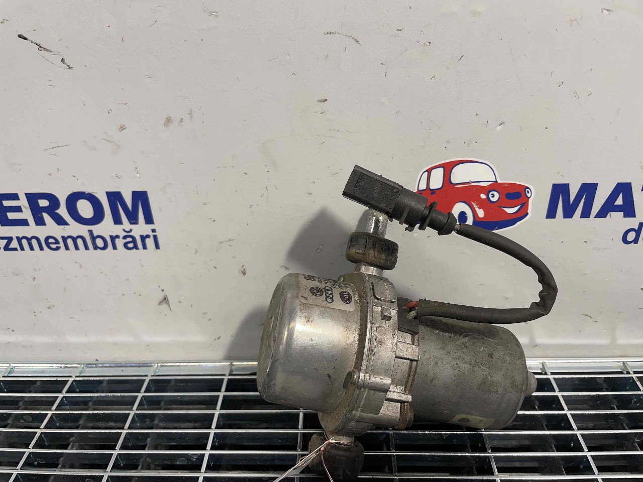 POMPA VACUUM AUDI A8 A8 3.0 INJ V6 - (2002 2005)