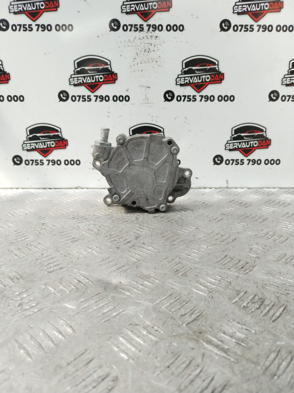 Pompa vacuum Audi Q3 (2011-2017) [8U] 2.0 Motorina 2012, 03L145100F