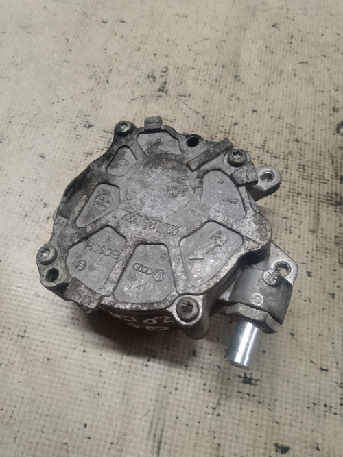 Pompa vacuum Audi Q5 2.0 Motorina 2012, 03L145100