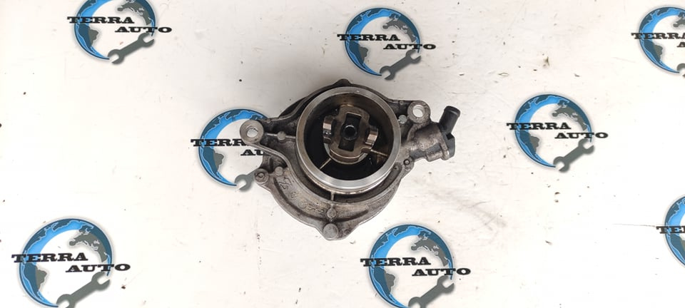 Pompa vacuum BMW Seria 5 (E60 / E61) 2.0 D