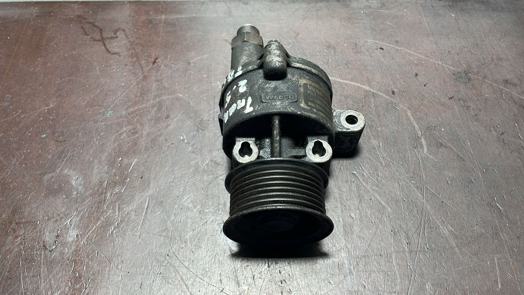 Pompa vacuum cod YC1Q2A451AH pentru Ford Transit motor 2.4TDCI euro 4