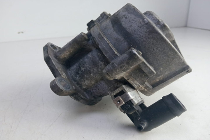 Pompa vacuum D163451323 Renault Trafic 2