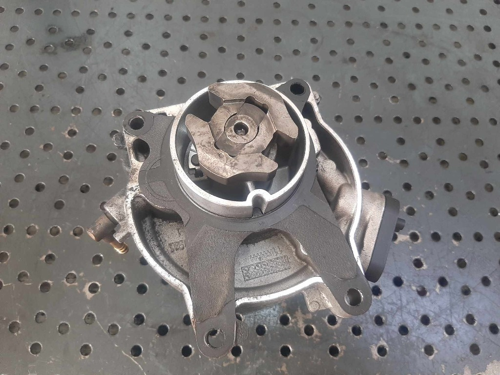Pompa vacuum fiat bravo 2 alfa romeo giulietta 1.6 d 55221325