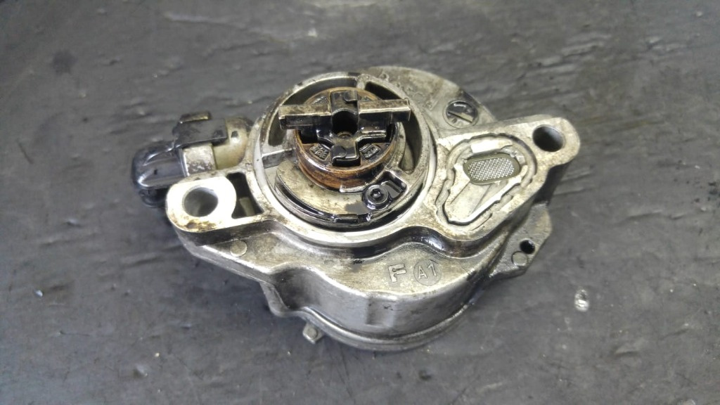 Pompa vacuum ford focus 2 1.6 cdti g8db d156-2r