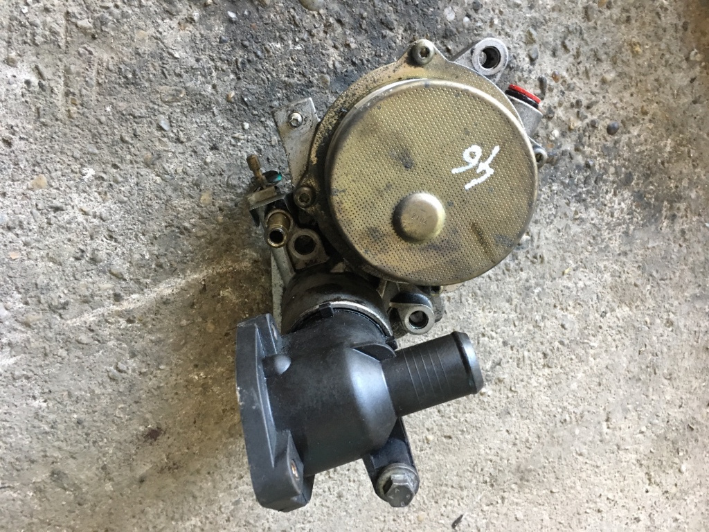 Pompa vacuum Ford Mondeo MK3 [facelift] [2003 - 2007] wagon 5-usi 2.0 TDCi MT (130 hp) (BWY) MK3
