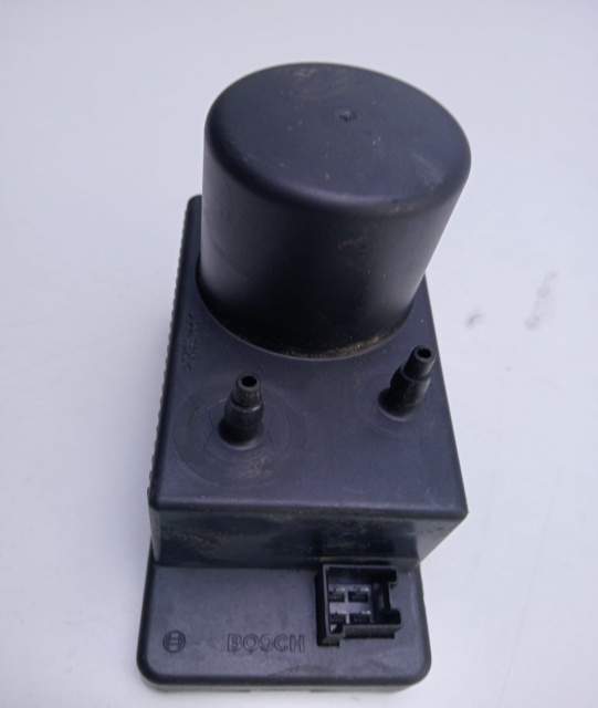 Pompa vacuum inchidere centralizata 2038000048 Mercedes-Benz C-Class W203 [2000 - 2004]