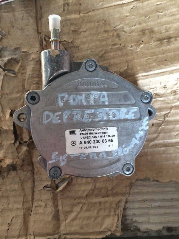 Pompa vacuum Mercedes A-CLASS W169 2.0 CDI cod: A6402300365