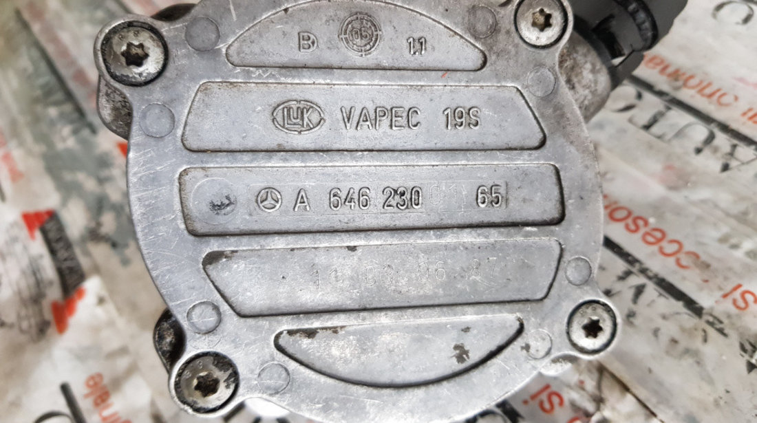 Pompa vacuum Mercedes-Benz Viano (W639) 2.2 4-matic CDi 150cp cod piesa : A6462300165