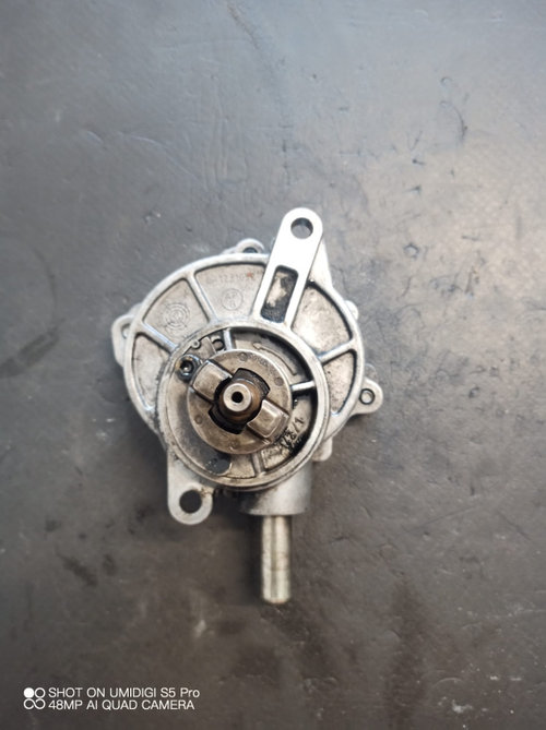 Pompa vacuum Mercedes benz W211- COD a64623065
