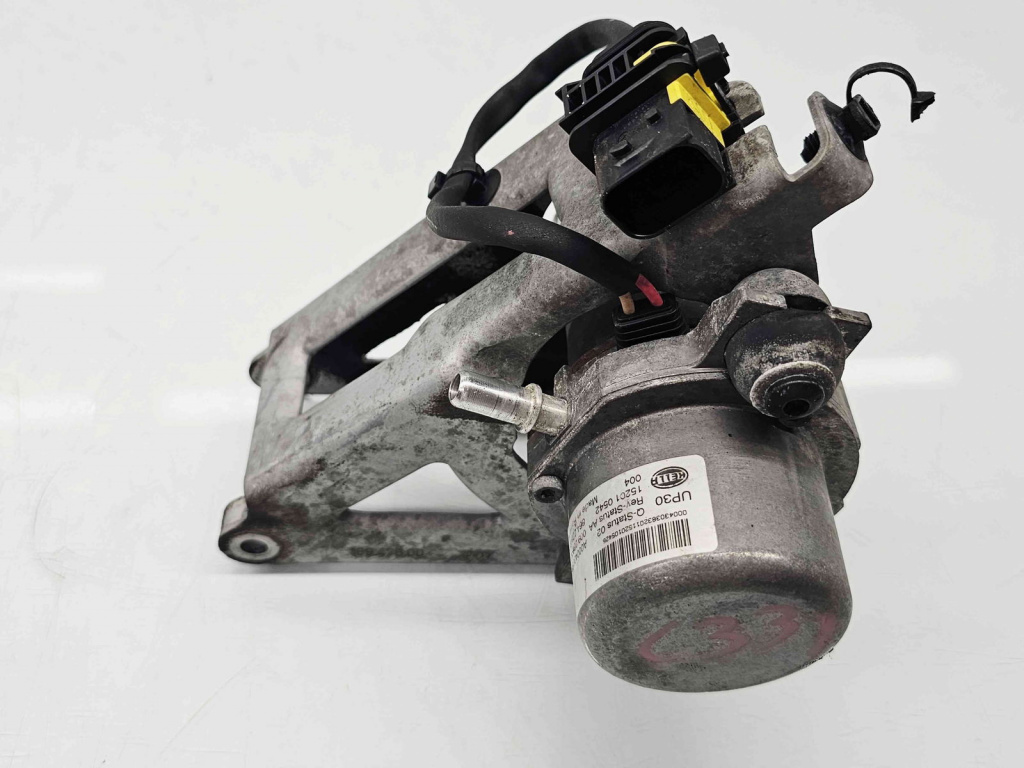 Pompa vacuum Mercedes Clasa C (W205) [Fa