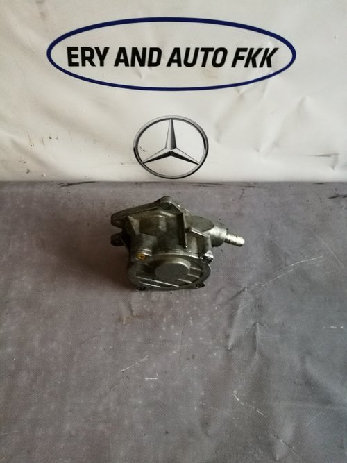 Pompa vacuum Mercedes Ml 164 an 2005-2011 cod A6422300165