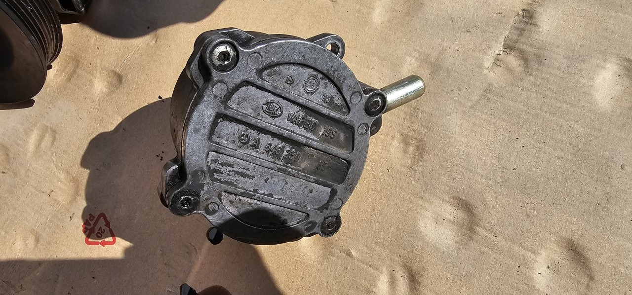 Pompa vacuum Mercedes Vito W639 2.2 CDI 2004 2005 2006 2007
