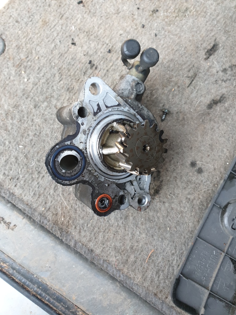 Pompa vacuum Mitsubishi Pajero Shogun 3.2 diesel