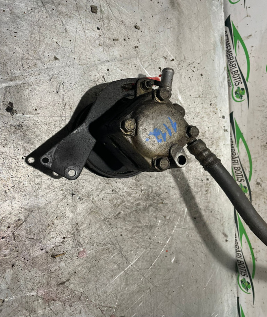 Pompa vacuum Nissan Almera N16 [2000 - 2003] Hatchback 3-usi 1.5 MT (90 hp)