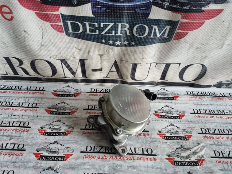 Pompa vacuum Nissan Qashqai II 1.6 dCi 131cp cod piesa : 146503760R