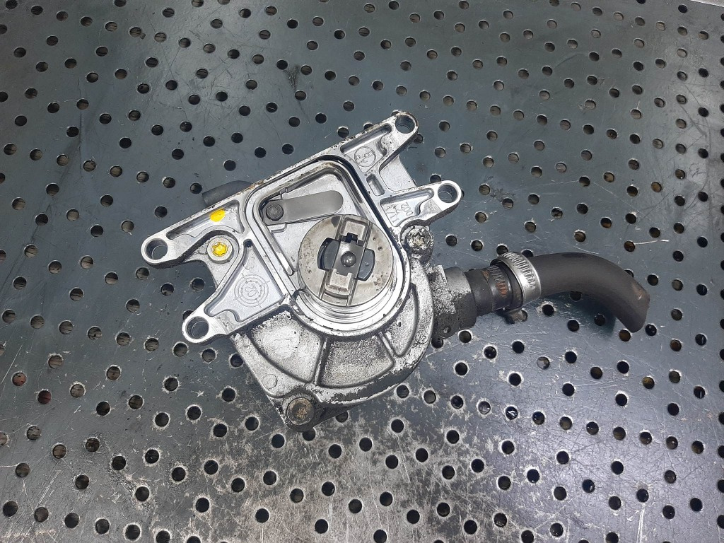 Pompa vacuum opel frontera b 2.2dti y22dth 90531396