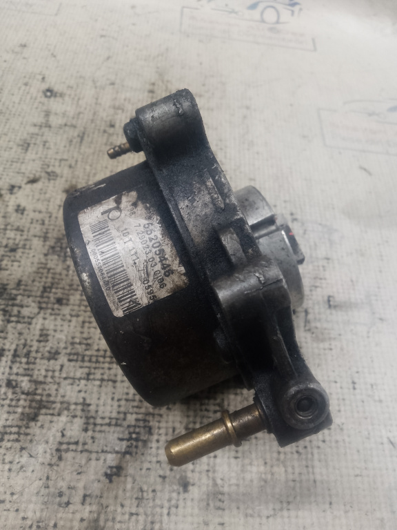 Pompa vacuum Opel Insignia A 2.0 2011, 55205446