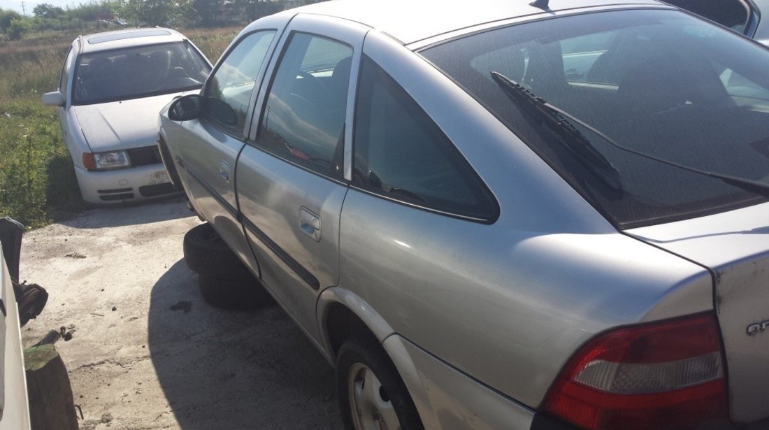 Pompa vacuum Opel Vectra B 2000 Hatchback 2.0 DTI 16V