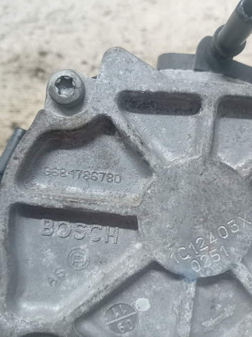 Pompa vacuum Peugeot 3008 1.6 Motorina 2012, 9684786780