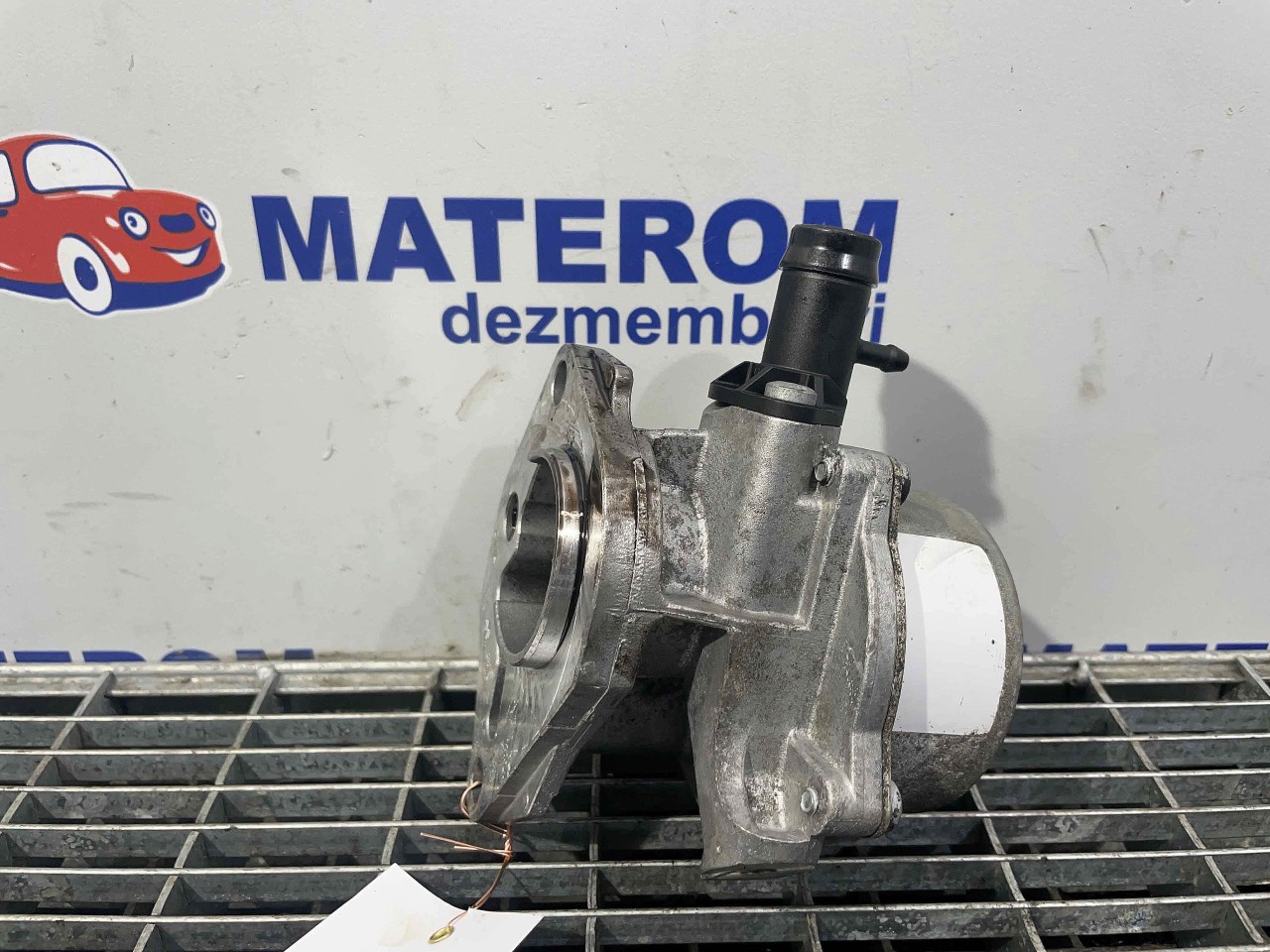 POMPA VACUUM RENAULT CAPTUR 1.5 DCI - (2