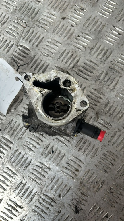 Pompa vacuum Renault Megane 3 1.5 dci K9K837 an 2013 cod 146505272R