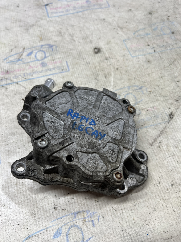 Pompa vacuum Skoda RAPID 1.6 2011, 03L145100