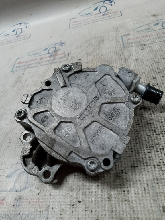 Pompa vacuum Skoda RAPID 1.6 2015, 03L145100G