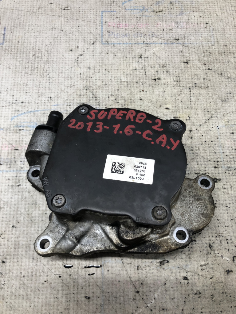 Pompa vacuum Skoda Superb 2 1.6 Motorina 2013, 03L100J